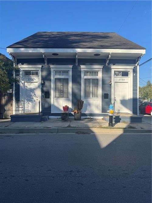 2733 N Rampart St, New Orleans, LA, 70117-7215 | Card Image