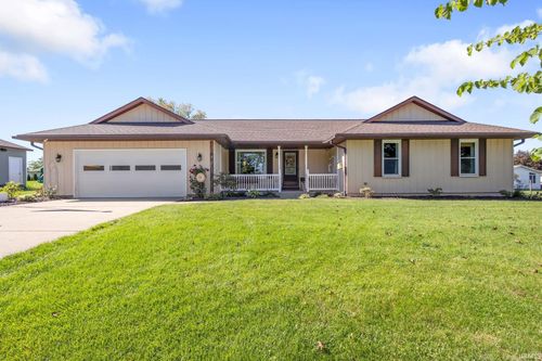 607 Claudia Ln, Middlebury, IN, 46540-9142 | Card Image