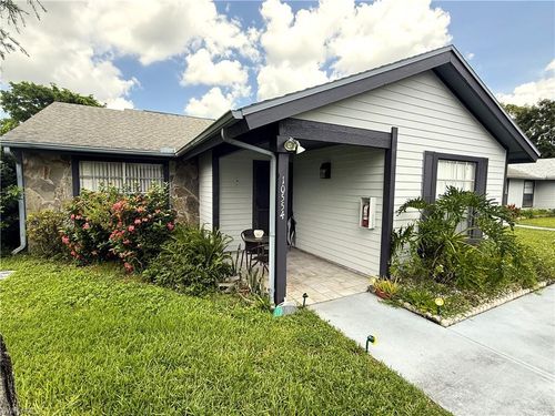10554 Quincy Ct, LEHIGH ACRES, FL, 33936-7243 | Card Image
