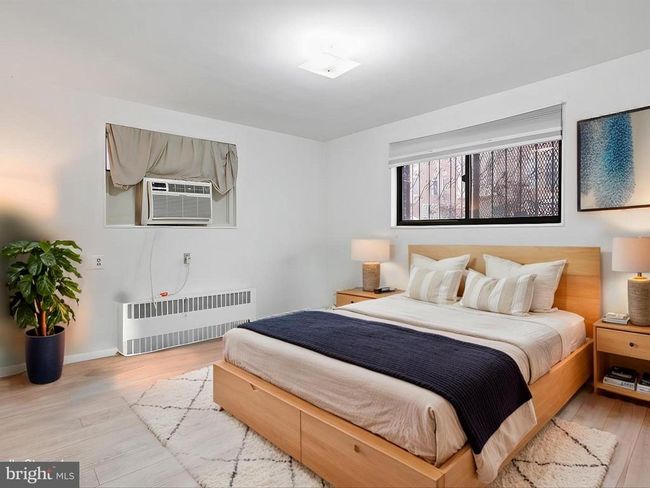 APT-201-X - 1581 N Colonial Ter, Condo with 2 bedrooms, 1 bathrooms and null parking in ARLINGTON VA | Image 5