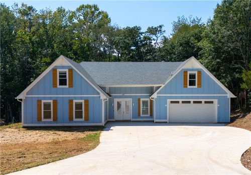 427 Lakewood Dr, Townville, SC, 29689-4030 | Card Image