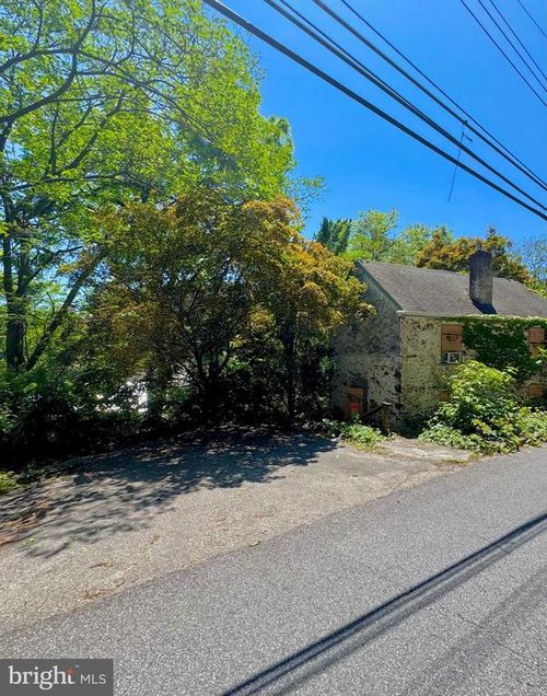 455 N Sycamore Ave, Secane, PA, 19018-1022 | Card Image