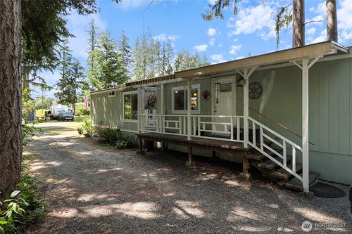 18416 Binghamwood Ln Se, Yelm, WA, 98597-8302 | Card Image