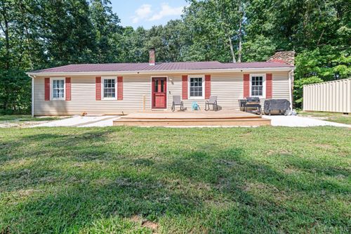 7401 Red House Rd, Appomattox, VA, 24522-5273 | Card Image