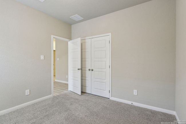 9626 Grand Via Blvd, House other with 3 bedrooms, 2 bathrooms and null parking in Converse TX | Image 32