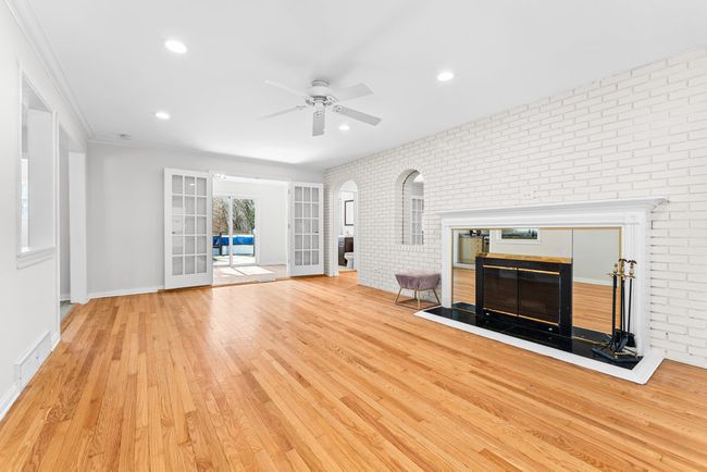 3047 Olive Rd, House other with 2 bedrooms, 1 bathrooms and 2 parking in Homewood IL | Image 4