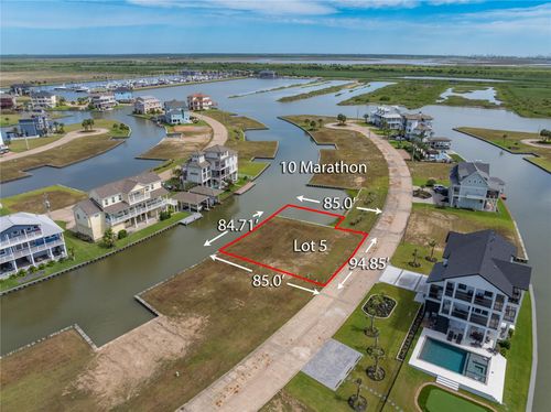 10 Marathon, Hitchcock, TX, 77563-1864 | Card Image