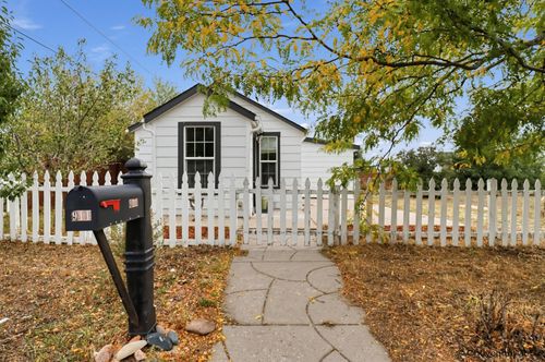 911 Oneil Ave, Cheyenne, WY, 82007-1260 | Card Image