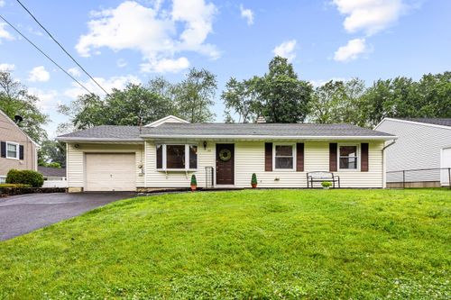20 Hickory St, Danbury, CT, 06810-5724 | Card Image