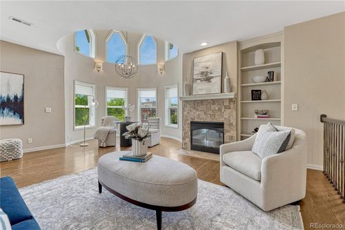 b-2 Garfield St, Denver, CO, 80206-5587 | Card Image