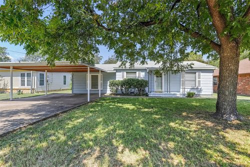 7836 Corina Dr, White Settlement, TX, 76108-3249 | Card Image