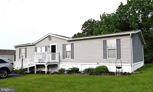 48 Eagle Dr, HANOVER, PA, 17331-8163 | Card Image