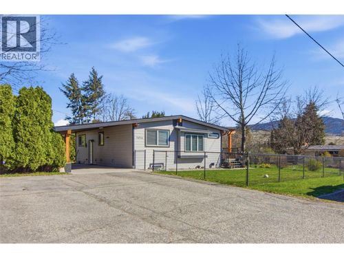 3014 Harwood Rd, Lake Country, BC, V4V1M7 | Card Image