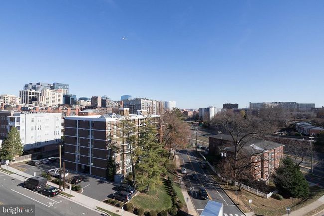 APT-104C - 1811 14 Th St N, Condo with 2 bedrooms, 3 bathrooms and null parking in ARLINGTON VA | Image 35