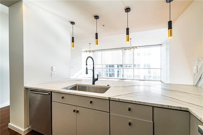 UNIT-2201 - 3325 Piedmont Rd Ne, Condo with 3 bedrooms, 3 bathrooms and 2 parking in Atlanta GA | Image 13