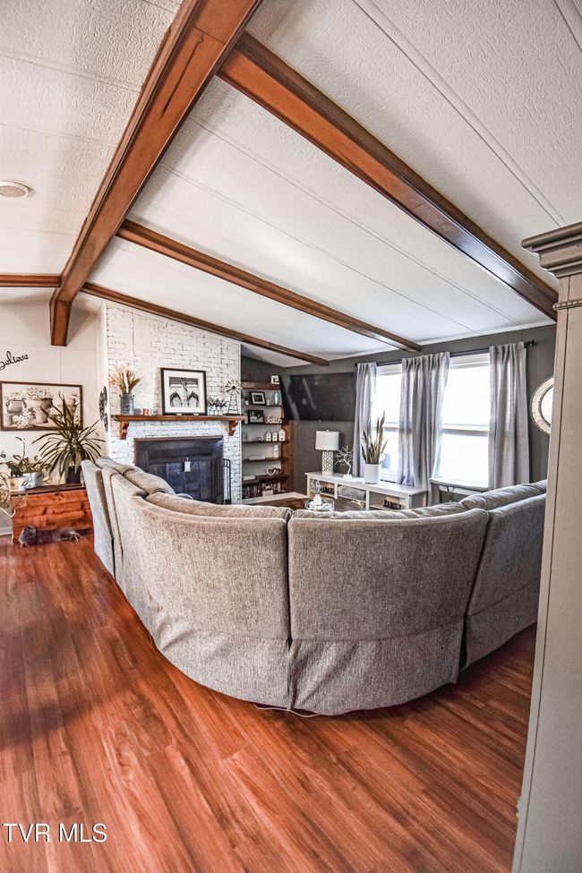 110 Little League Rd Ne, House other with 3 bedrooms, 2 bathrooms and null parking in Coeburn VA | Image 6