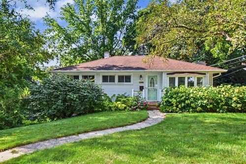 1025 W Cumberland Drive, Waukesha, WI, 53186 | Card Image