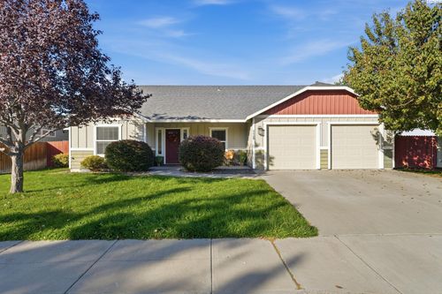 6606 W 6th Ave, Kennewick, WA, 99336-9618 | Card Image