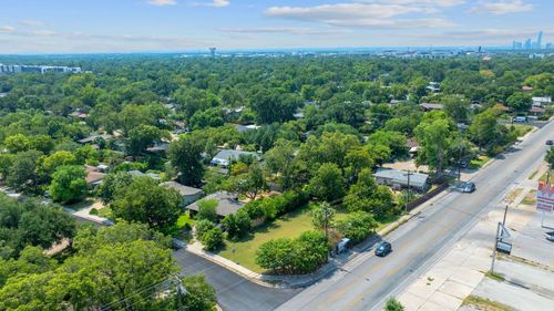 1301 Glencrest Dr, Austin, TX, 78723-1126 | Card Image