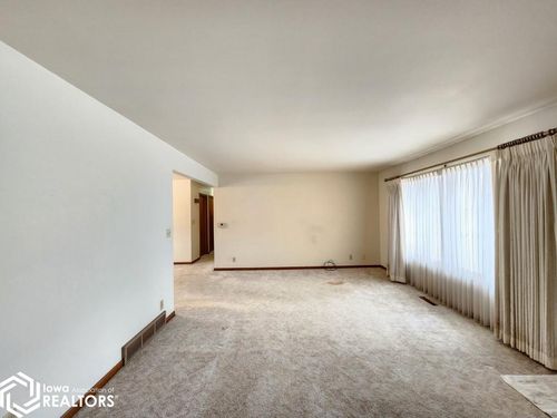 2486 Highway 65, Sheffield, IA, 50475-8120 | Card Image