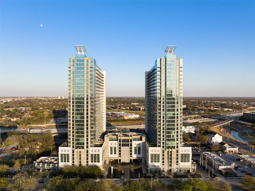 11901-5925 Almeda Rd, Houston, TX, 77004-7681 | Card Image
