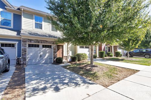 315 Pond Place Ln, Matthews, NC, 28104-9583 | Card Image