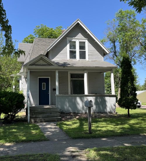 1364 5th Ave, Windom, MN, 56101-1428 | Card Image