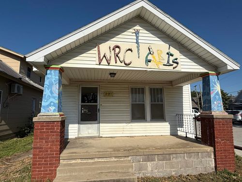 222 S Jefferson Ave, Wellington, KS, 67152-3847 | Card Image