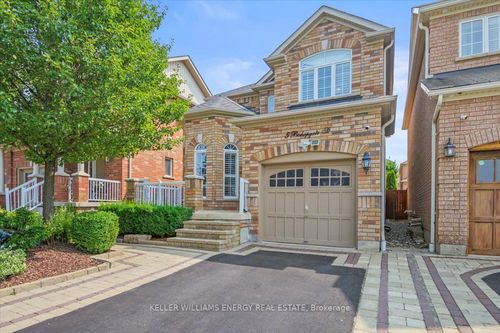 5 Bishopgate St, Whitby, ON, L1P0A6 | Card Image