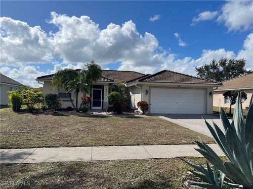 2895 Orange Grove Trl, NAPLES, FL, 34120-7514 | Card Image