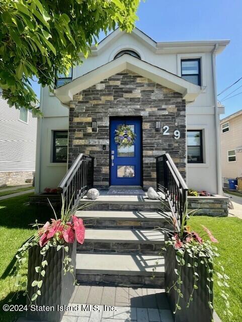 Belfast Ave, Staten Island, NY 10306
