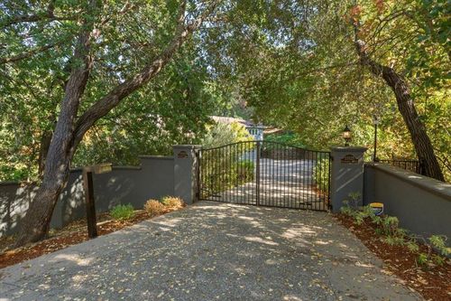 23525 Ravensbury Ave, Los Altos Hills, CA, 94024-6548 | Card Image