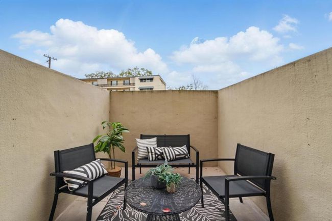 UNIT-107 - 425 N El Camino Real, Condo with 2 bedrooms, 2 bathrooms and 1 parking in San Mateo CA | Image 22