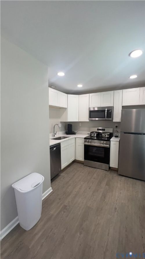 725-723-725 Wilson St, Petersburg, VA, 23803-2667 | Card Image