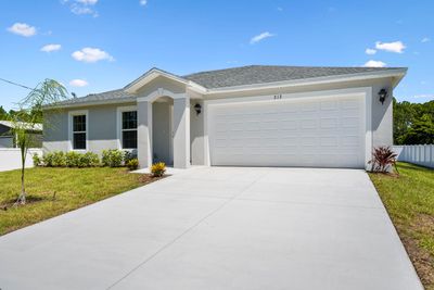 212 Dailey Street Se, House other with 3 bedrooms, 2 bathrooms and null parking in Palm Bay FL | Image 3