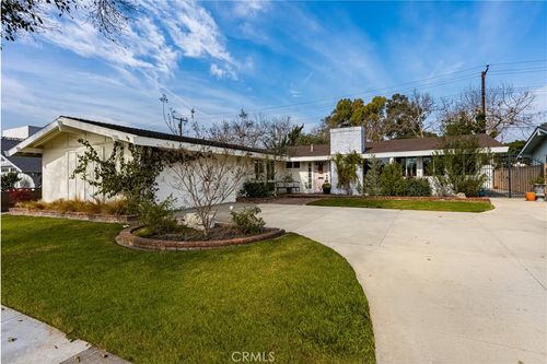3231 Ruth Elaine Dr, Los Alamitos, CA, 90720 | Card Image