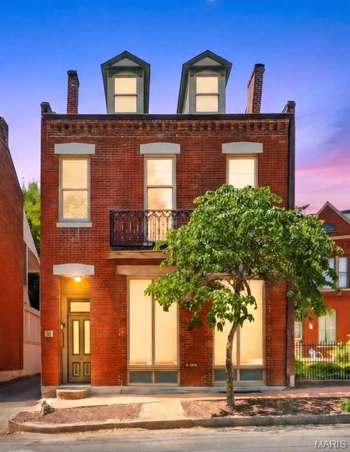 1841 S 9th Street, St Louis, MO, 63104 | Card Image