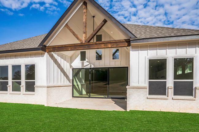 8010 Grizzly Run Dr, House other with 4 bedrooms, 3 bathrooms and null parking in Burleson TX | Image 22