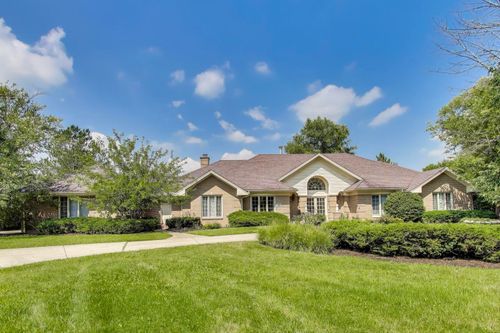 1920 Wedgewood Dr, Lake Forest, IL, 60045-3767 | Card Image