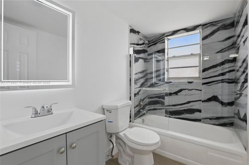 408-8540 N Sherman Cir, Miramar, FL, 33025-2151 | Card Image