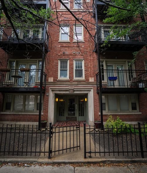 2w-4420 Ashland Ave, Chicago, IL, 60640-5936 | Card Image