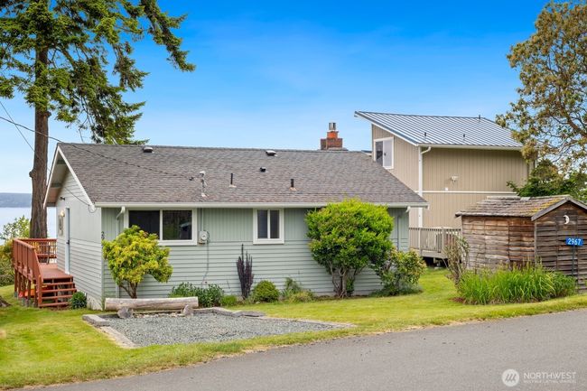 Front of home with storage shed | Image 36