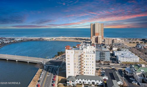 5f-400 Deal Lake Dr, Asbury Park, NJ, 07712-5174 | Card Image