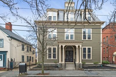 5 - 162 Federal St, Condo with 2 bedrooms, 2 bathrooms and 2 parking in Salem MA | Image 1