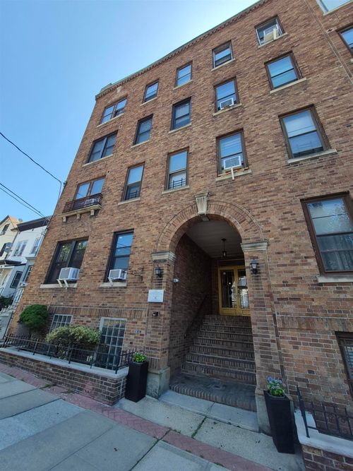b3-1204 Central Ave, Union City, NJ, 07087-3174 | Card Image