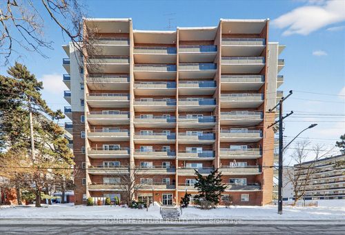 704-15 Elizabeth St N, Mississauga, ON, L5G2Z3 | Card Image