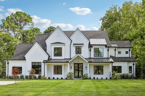 5205 Williamsburg Rd, Brentwood, TN, 37027-5125 | Card Image