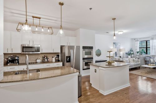 201-1803 Broadway, Nashville, TN, 37203-2759 | Card Image