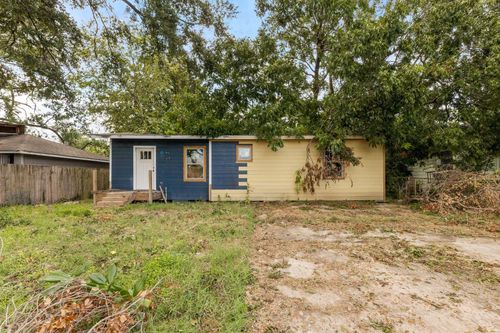 206 Owens St, Houston, TX, 77029-4537 | Card Image