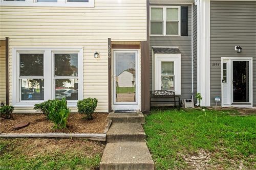 3596 Windmill Dr, Virginia Beach, VA, 23453-2130 | Card Image